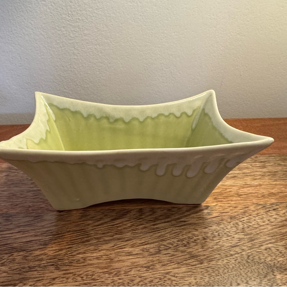 Elegant Green Ceramic Decorative Bowl